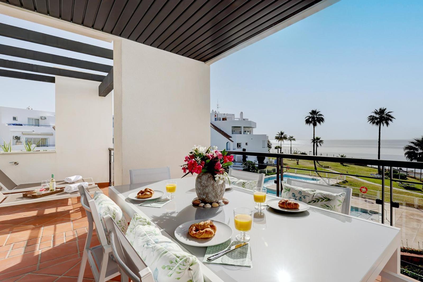 Sunrise Beach Front - Casares Del Mar 外观 照片