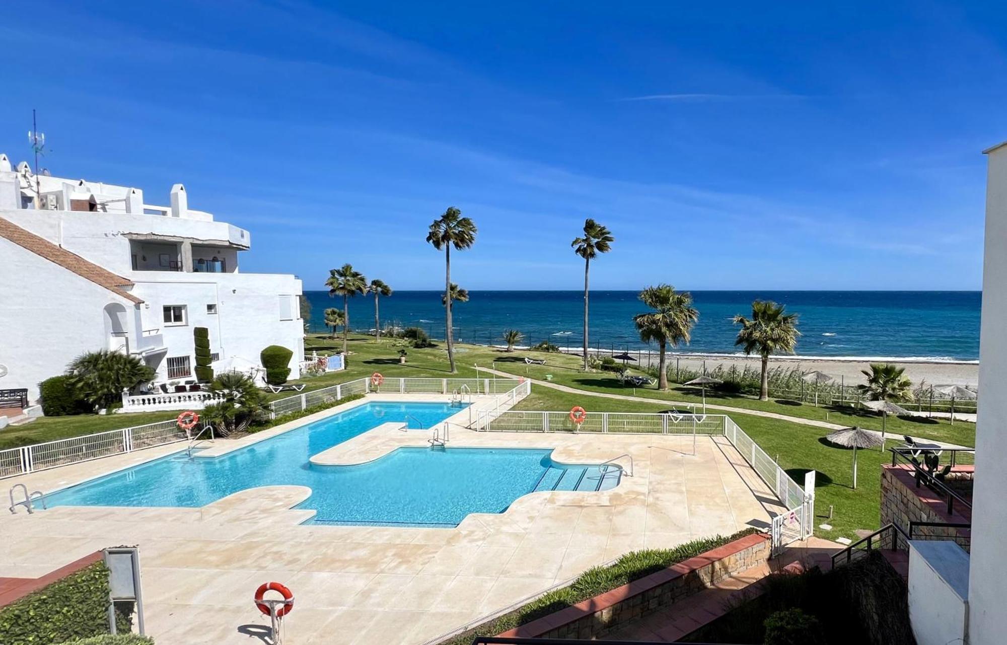 Sunrise Beach Front - Casares Del Mar 外观 照片