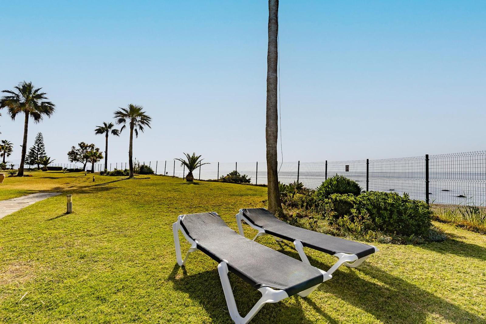 Sunrise Beach Front - Casares Del Mar 外观 照片