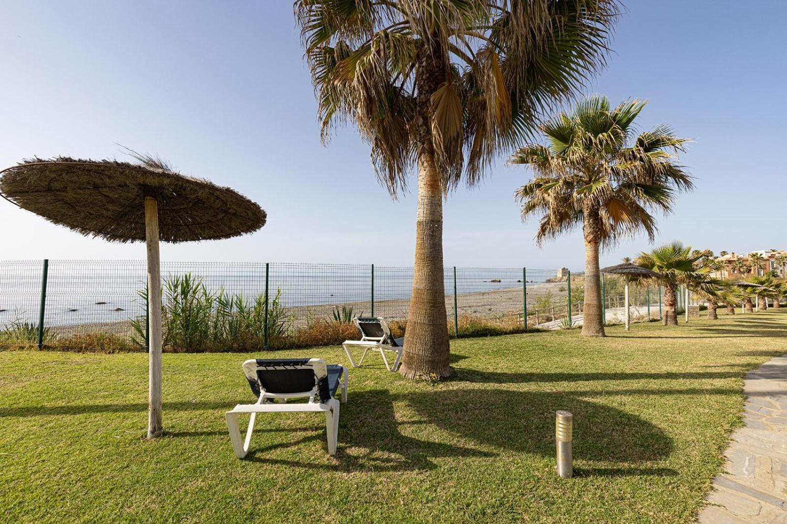 Sunrise Beach Front - Casares Del Mar 外观 照片