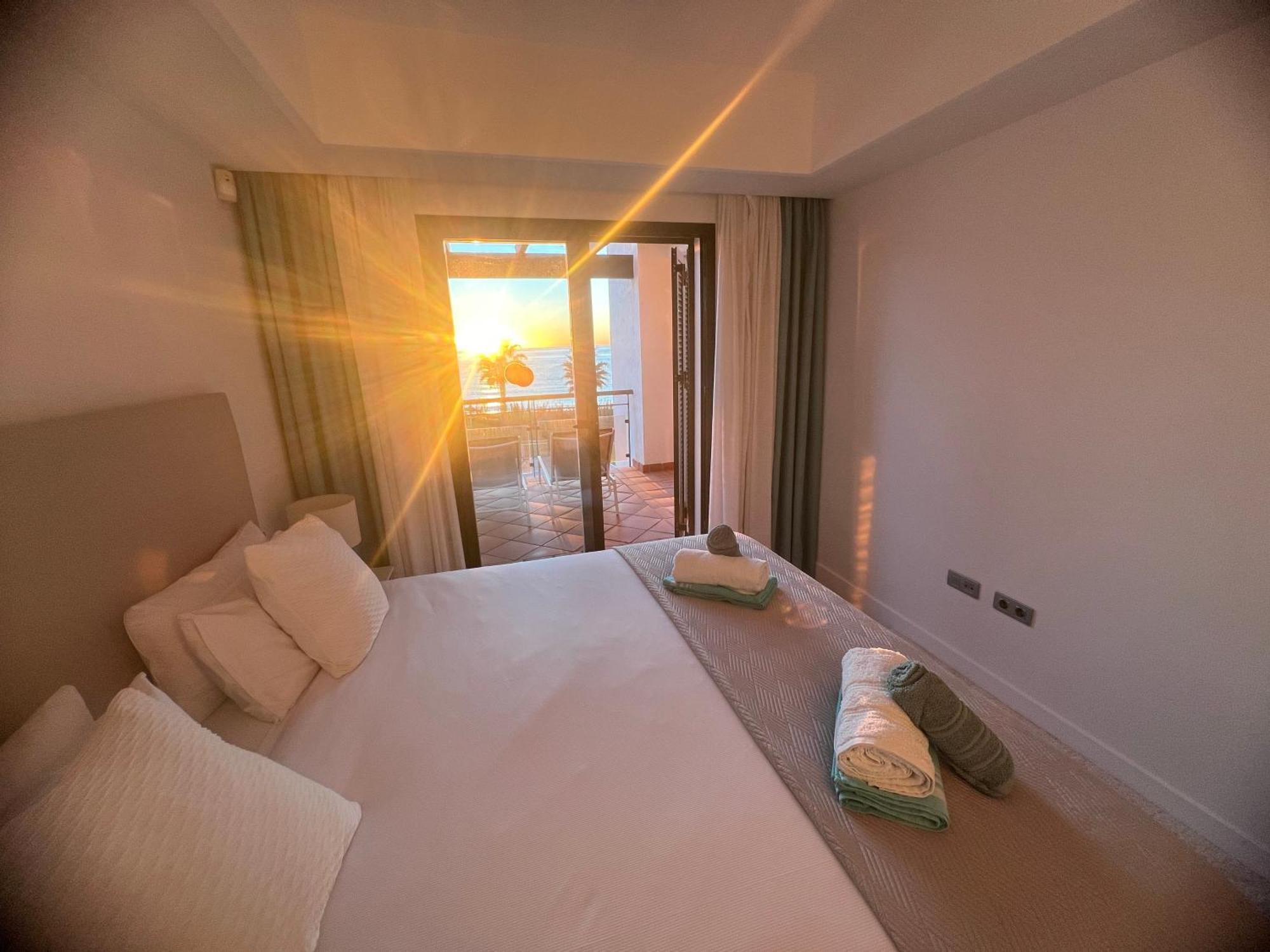 Sunrise Beach Front - Casares Del Mar 外观 照片